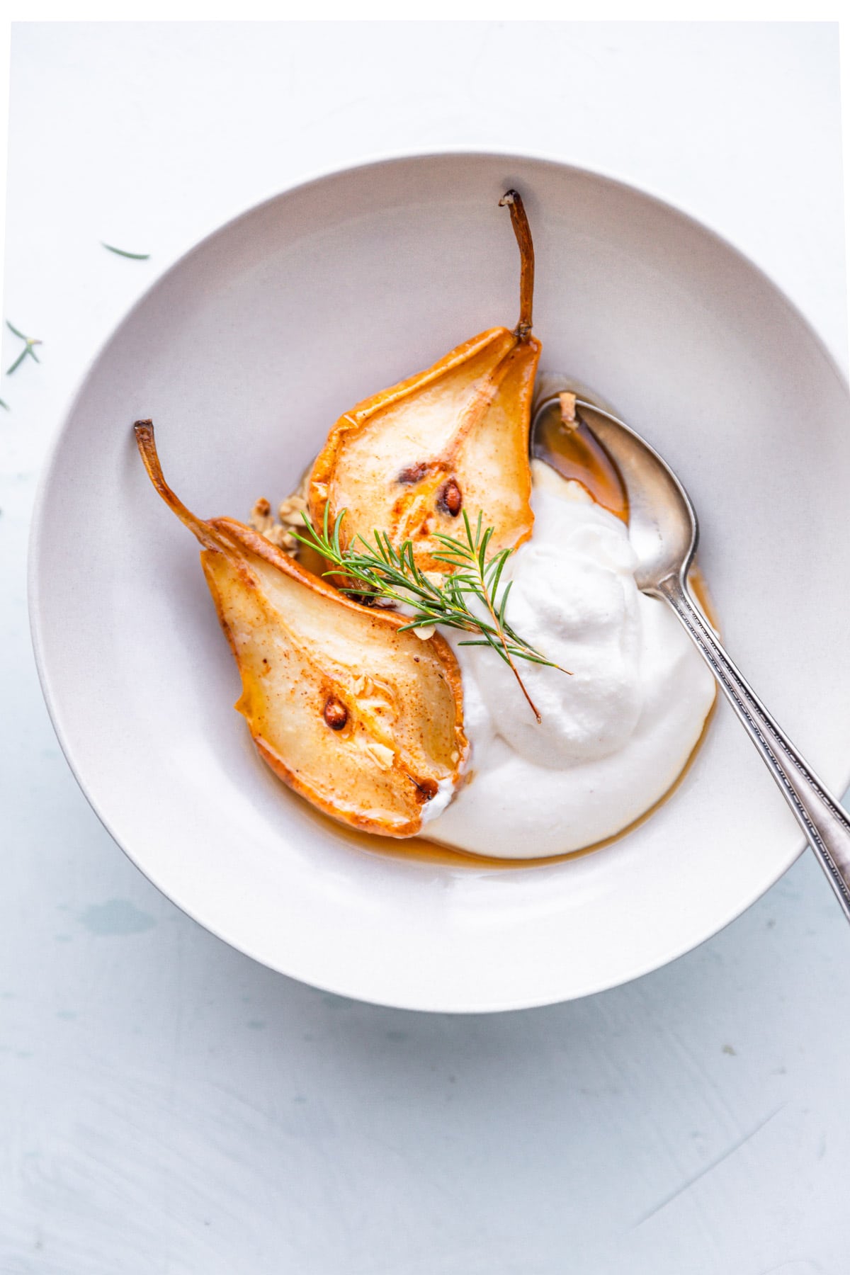 pears with whip cream, baked