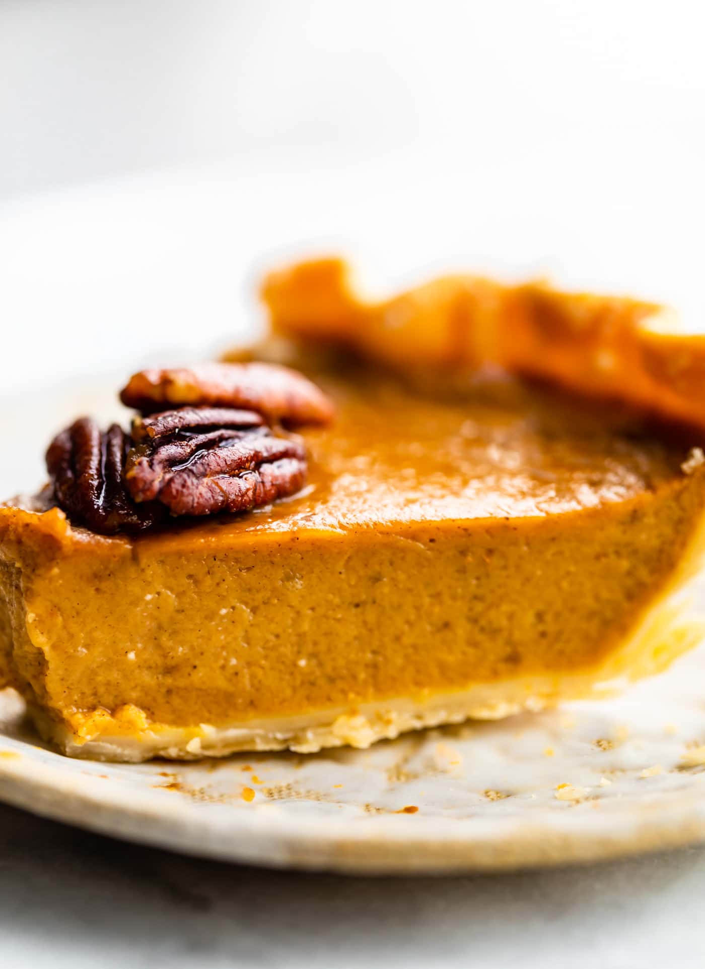 Side videw of gluten free dairy free pumpkin pie