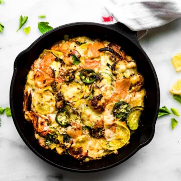 jalapeno shrimp veggie bake in a cast iron skillet