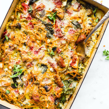 Spiralized Sweet Potato spaghetti casserole! Lighten up a classic comfort food casserole with spiralized sweet potatoes! A simple wholesome gluten free meal ready in no time. Protein rich and veggie packed.